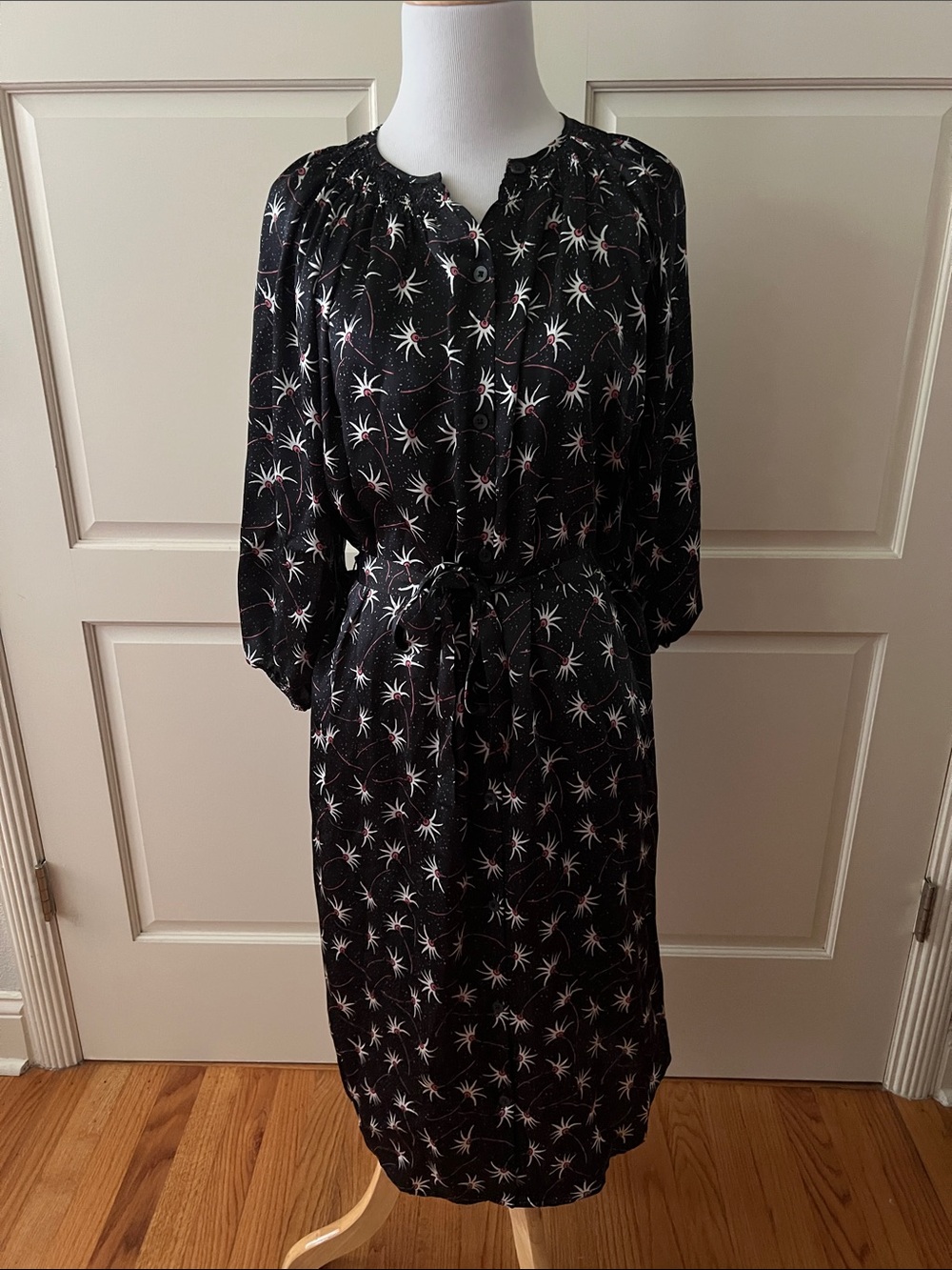 Tucker Dress silk shirt dress with belt small EUC